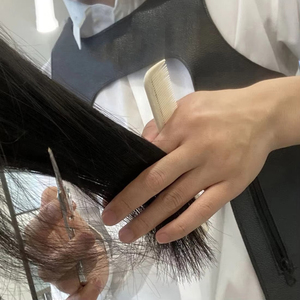 Kit de Herramientas de Barbería de Alta Calidad, Tijeras de Corte y Entresacado de Pelo con Recubrimiento de Titanio Azul, con Peine y Navaja, Kit de Salón de Barbería - Product Image 2