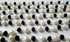 Chaîne de perles en spinelle noire naturelle et perles d'eau douce - Product Image 3