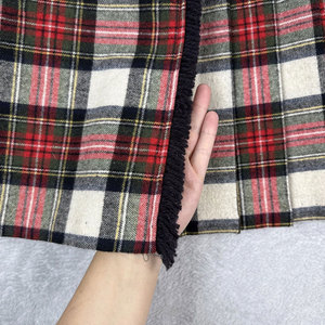 Jupe écossaise plissée en laine à carreaux Stewart pour femme, taille personnalisée, style kilt d'écolière des années 60 - Product Image 3