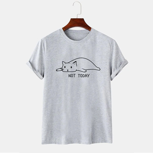 Camiseta Vintage de Estilo Urbano, Personalizada con Impresión DTG, Diseño Oversize en Blanco y Negro, Cuello Redondo, de Algodón para Hombre - Product Image 1