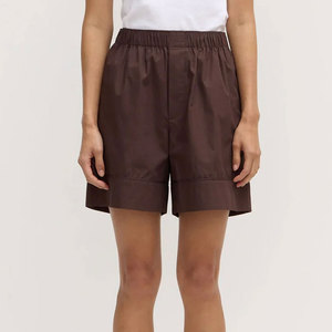 Shorts Cleo de Corte Relajado y Lujoso con Textura Transpirable, Perfectos para Días Cálidos, Shorts Cleo para Mujer - Product Image 2