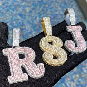 จี้เพชรปลูกในห้องปฏิบัติการแบบอักษรตามสั่งสำหรับผู้ชาย ประดับเพชรแบบเต็มตัว ไมโครเพฟ จี้ฮิปฮอป ตัวอักษรใดก็ได้ - Product Image 1