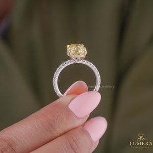 แหวนหมั้นเพชรเม็ดกลมทรงรีขนาด9K 10K 14K 18K ได้รับการรับรองจากผู้ผลิต - Product Image 5