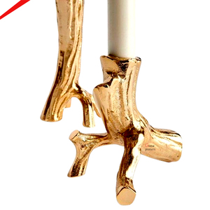 Lanternes à bougies au look royal avec une finition dorée au design unique, utilisées pour la décoration de la maison et les événements de luxe. - Product Image 5