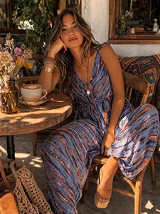 Combinaison Bohème Gris Bleu Tie-Dye pour Femme, Sans Manches, Col en V, Bretelles Ajustables, Coupe Ample et Fluide, Tenue de Plage - Product Image 5