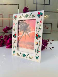 Marco de Fotos de Mármol Hecho a Mano Único con Incrustaciones, Diseño Personalizable para Decoración del Hogar - Product Image 2