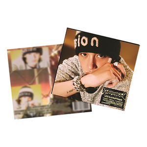 LUCAS - [ RENEGADE ] 1er Álbum (Versión DIGIPACK) Álbum de K-Pop Más Vendido en Corea - Product Image 1