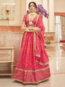 Organza de Alta Calidad con Bordado de Hilo y Lentejuelas, Estampado Floral y Borde Ancho con Diseño Floral, Lehenga-Choli, Proveedor Indio - Product Image 5