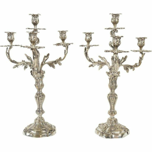 Candelabro de Metal Dorado de 5 Brazos con 2 Portavelas Cónicos, Forma Alta para Decoración de Mesa de Boda, Hogar, Navidad - Product Image 5