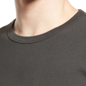 Camiseta de Hombre de Algodón de Manga Corta, Tejido Sólido, con Logotipo Personalizado de Alta Calidad, Transpirable, Estilo Casual Urbano - Product Image 4