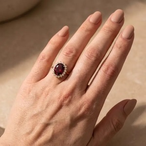 Anillo de Compromiso de Plata de Ley 925 con Moissanita y Zafiro Ovalado Rojo/Azul/Verde, Diseño Halo de Lujo para Mujer - Product Image 3