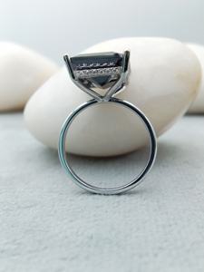 Anillo de Compromiso Brillante de la Mejor Calidad, Diamante Moissanita, Joyería Nupcial Elegante, Plata de Ley, Disponible para Uso en Bodas - Product Image 2