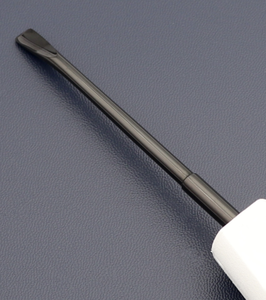 Elevador de Extracción Dental Curvo de 5mm con Línea Negra, 16.5cm, Mango de Plástico Negro, Punta Fina y Afilada con Recubrimiento Negro - Product Image 2