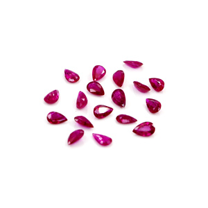 Rubíes naturales sin tratar de Mozambique, calibrados en forma de pera de 4x6 mm, piedras preciosas de rubí facetadas naturales sueltas para la fabricación de joyas, listas para usar. - Product Image 1
