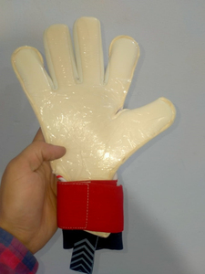 Gants de gardien de but haute adhérence, professionnels, en latex allemand personnalisé, pour entraînement et match, protection des doigts, fabrication de qualité. - Product Image 6
