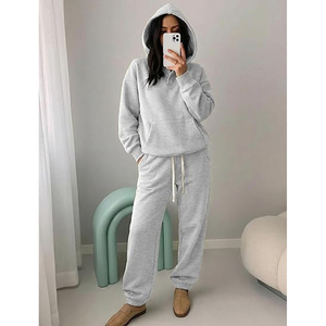 Ensemble décontracté pour femmes, sweat-shirt et pantalon élégants en deux pièces - Product Image 4
