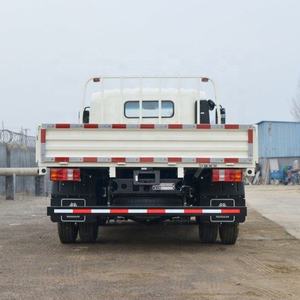 New Light Duty 6 8 Tonnen Howo Zaun Cargo Trucks 6 Räder Small Fence Cargo Box Trucks zum Verkauf - Product Image 6