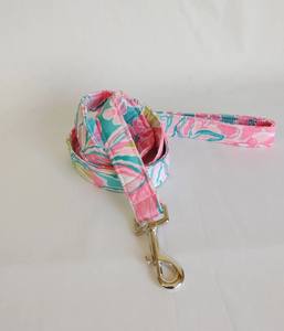 สายจูงสุนัขแบบสั่งทำ: ลายดอกไม้เข้าชุด - Product Image 1