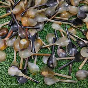 Ensemble de cuillères élégantes pour salade en corne de bœuf avec manche en os blanc, fabriquées à la main, de luxe, écologiques, pour la table de fête, à prix avantageux - Product Image 6