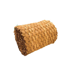Tapis en fibres naturelles COIR/PALM pour revêtements de sol extérieurs et l'entretien des allées propres dans les jardins, les centres de villégiature et les espaces publics - Product Image 1