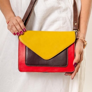 ชุดเดรสผู้หญิงลายดอกไม้หนังแท้สไตล์ตะวันตก - Product Image 1