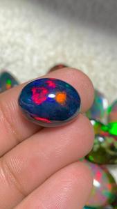 Opale noire éthiopienne naturelle, cabochon ovale, pierre précieuse en vrac avec jeu de couleurs et d'étincelles pour la fabrication de bijoux - Product Image 2