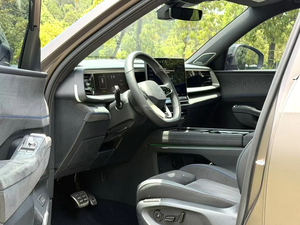 V.W Touareg 2026, SUV haut de gamme, voiture familiale à haute performance, turbocompressée - Product Image 6