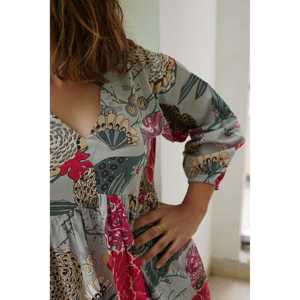 Vestido Casual con Estampado Floral y Corte Evase - Product Image 2