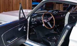 Classique d'occasion, S-he-llby M-uis-ta-ng GT-350 de 1965 - Product Image 4