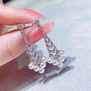 Pendientes de Flores Retro con Incrustaciones de Microcirconitas Estilo Francés, Pendientes Largos de Alta Gama para Mujer, Sensación de Industria Pesada, Lujo Ligero, Jhumkas Finos - Product Image 3