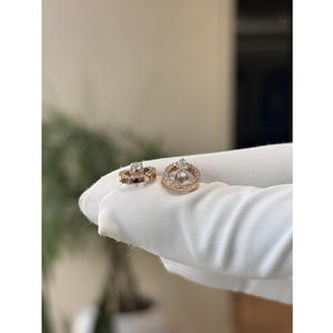 Modernos Pendientes Colgantes con Halo de Perlas y Diamantes Redondos de 0.65 Ct, Oro de 14K, Joyería Fina para Mujer, Diseño Personalizado de Fabricante - Product Image 2