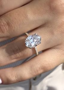 Bague élégante et magnifique en moissanite plaquée rhodium, style hip-hop, avec pierres claires, pour fiançailles et événements masculins - Product Image 2