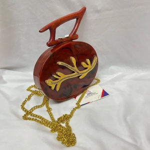 Bolso de Mano de Resina de Diseño con Detalles Artesanales Intrincados – El Último Grito de la Moda de Lujo, Bolso de Mano de Resina de la Mejor Calidad, Nuevo - Product Image 1