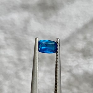 Piedra Preciosa Natural Rara Hayune, Corte Octogonal Azul, Perfecta para la Elaboración de Joyería Fina y Colección de Joyería de Diseño - Product Image 2