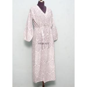 Robe longue trapèze confortable et légère pour femme, élégante, simple, à manches longues, en dentelle florale, unie, imprimée numériquement, tricotée - Product Image 5