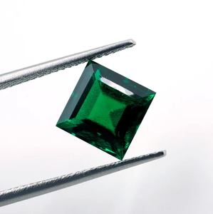 พลอยมรกตแซมเบียเพาะเลี้ยงในห้องปฏิบัติการ ทรงเหลี่ยมแบบแอสเชอร์ น้ำหนัก 3.00 กะรัต จาก HAYAAT GEMS สีรุ้ง สำหรับทำเครื่องประดับ - Product Image 5