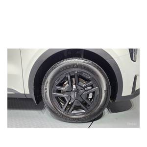 Kia Sorento HEV 2024, 1.6, 2WD, 13,902 km, Volante a la Izquierda, Caja de Cambios Automática, Asientos de Cuero - Product Image 5