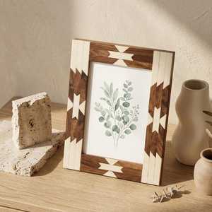 Portafotos Exclusivo de Lujo con Incrustaciones de Resina y Hueso, Marco Decorativo Hecho a Mano de Primera Calidad con Tamaño Personalizado para una Exhibición Elegante de Fotos - Product Image 5