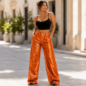 Pantalon en cuir imprimé serpent pour femme, style python exotique, pantalon moulant sexy imprimé serpent pour femme, pantalon de motard en cuir imprimé serpent, vente chaude - Product Image 1