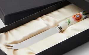 Elegant Stainless Steel Cheese Knife Serving Set White Plastic Handle Vintage <b>Floral</b> Design Dishwasher Safe For Household Event - Product Image 4