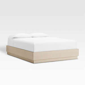 Wholesale Modern Low Profile Solid Wood <b>Platform</b> <b>Bed</b> | Minimalist Headboardless <b>Bed</b> <b>Frame</b> - Product Image 3