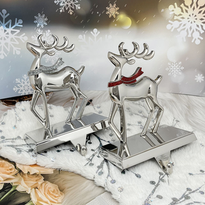 Juego de 2 Colgadores de Metal Plateado Brillante con Forma de Reno 3D, Soportes Decorativos para Calcetines Navideños para la Chimenea - Product Image 4