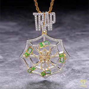 Colgante de Lujo con Diseño de Telaraña y Diamante Moissanite VVS en Plata de Ley 925 - Product Image 2