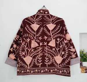 Chaqueta Corta de Terciopelo Borgoña para Mujer, Hecha a Mano, Estilo Vintage Boho, Kimono, Blazer, para Invierno - Product Image 4