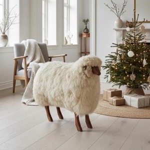 Pouf en tissu de style scandinave en forme de mouton, ottoman décoratif, idéal pour Noël, salon, forme irrégulière, fait main, emballage individuel - Product Image 1