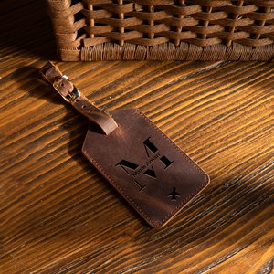 ป้ายติดกระเป๋าเดินทางหนังแท้สุดหรู ป้องกันข้อมูลส่วนตัว ป้ายกระเป๋าเดินทางพร้อมโลโก้สั่งทำ ป้ายติดกระเป๋าเดินทางราคาส่ง LMP-0160 - Product Image 6