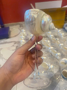 Copa de Vino de Cristal con Conchas Marinas Artesanales de Vietnam para Beber Vino, Decoración de Mesa, Uso en Bares, Restaurantes y Eventos - Product Image 2