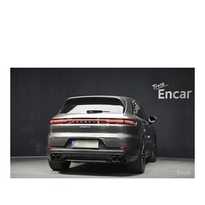 Porsche Cayenne 3.0 2024 con Caja de Cambios Automática, 24,143 km, Asientos de Cuero, Cámara Trasera, Volante a la Izquierda - Product Image 4