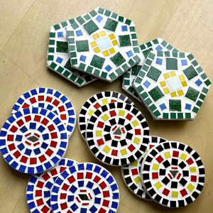 ชุดจานรองแก้วโมเสกทำมือ TCE คุณภาพพรีเมียม ของตกแต่งโต๊ะอาหาร ทนความร้อน สำหรับใช้ในบ้าน สำนักงาน ของขวัญ และขายส่ง - Product Image 1