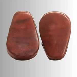 Pads de frappe en cuir durables de haute qualité, fabrication directe d'usine, OEM, design personnalisé avec votre logo, pour l'entraînement professionnel de boxe. - Product Image 1